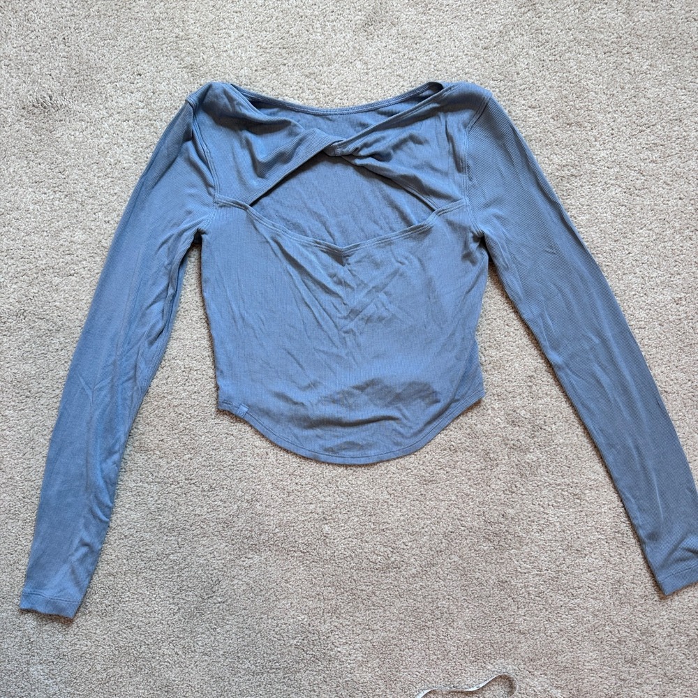 Lululemon Modal Silk Twist-Back Yoga Long Sleeve Shirt Chambray Size 2 - Picture 6 of 8
